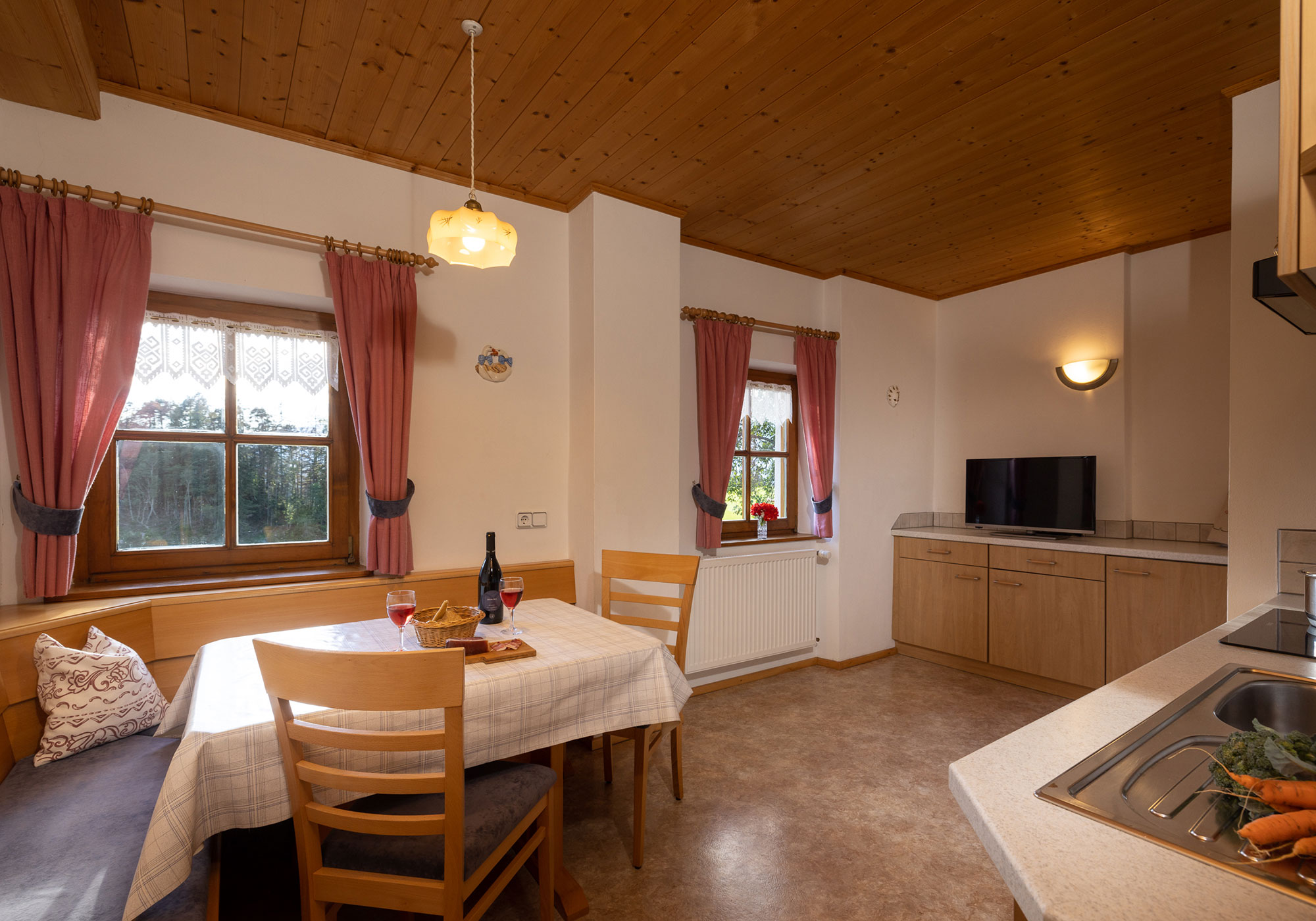 Cucina-soggiorno appartamento Corno del Renon